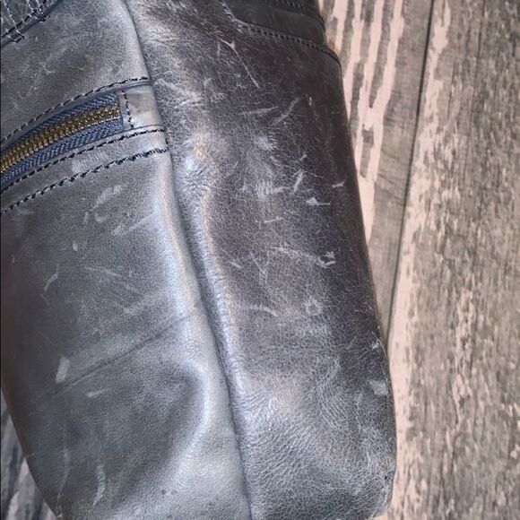 Diva True Livid Leather Purse - Picture 6 of 8